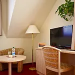Отель Seehotel Weit 2*