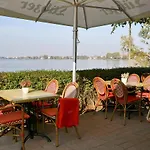 Seehotel Weit Отель 2*