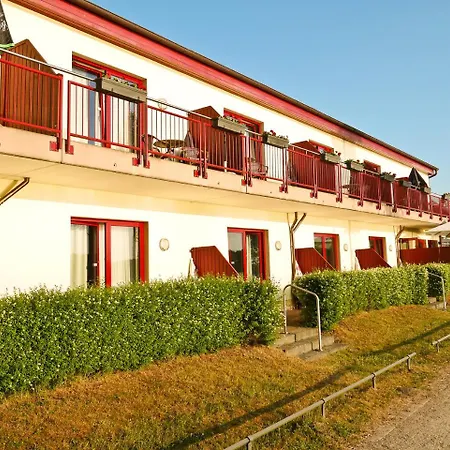 Отель Seehotel Weit 2*
